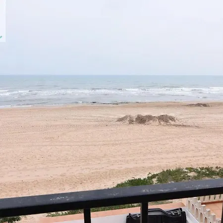 Atico Frente Al Mar Apartment